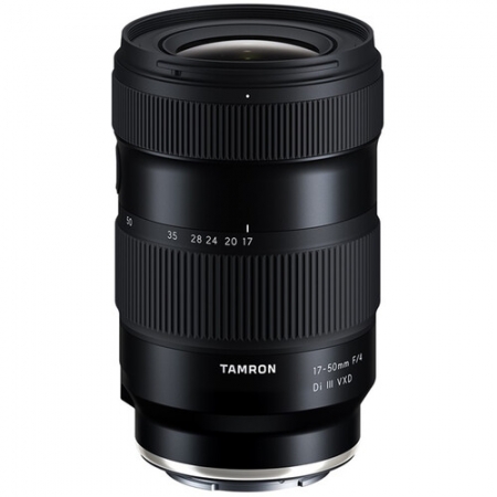 Tamron 17-50mm f/4 Di III VXD Full-Frame za Sony E